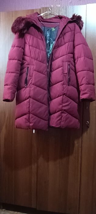Женская куртка 48 размер