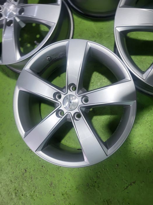 17 5x114.3 лети джанти 5х114.3