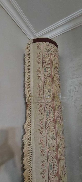 Продается ковер 2,5м х 4м