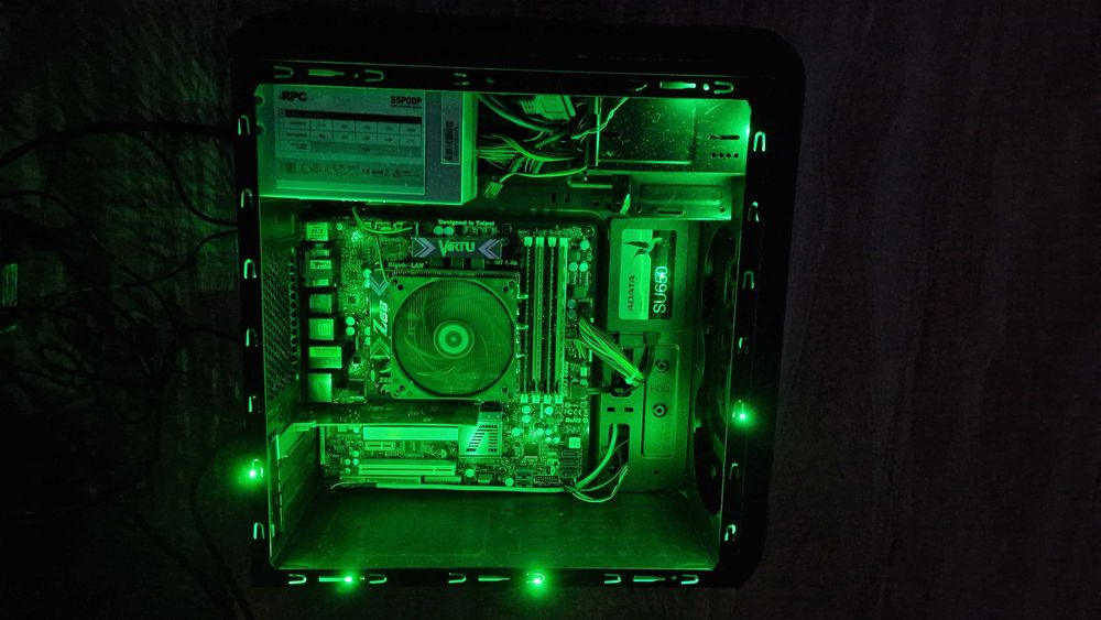 PC Gaming i5K Quad Core/Green/16GB RAM/SSD 240GB/GT730/WiFi/W11 500lei