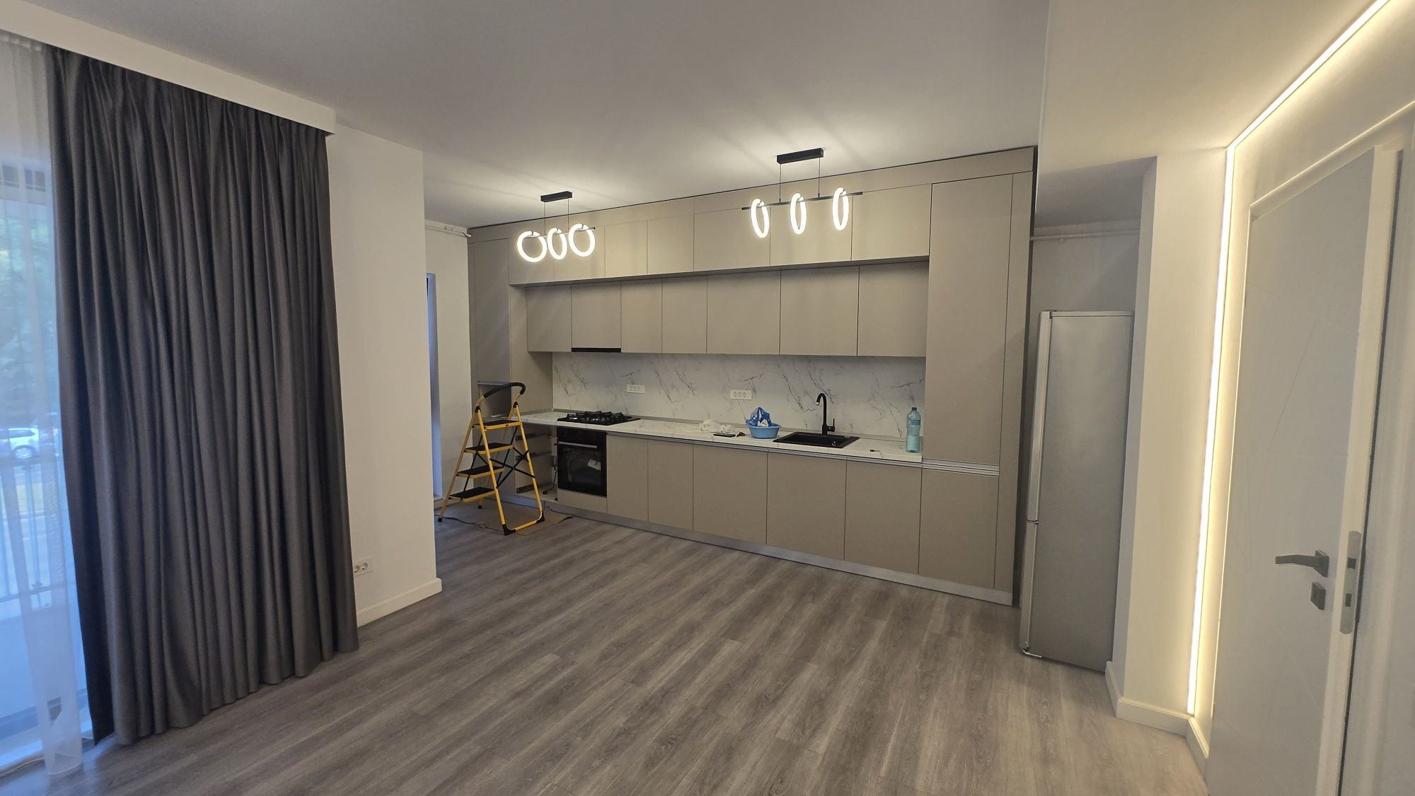 Inchiriez apartament 2 camere
