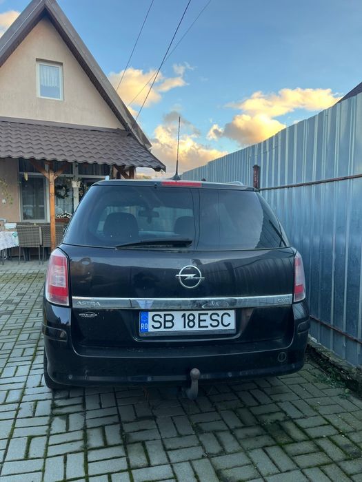 Masina Opel Astra Station
