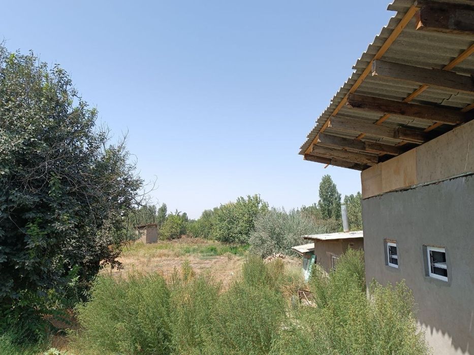 Продаётся Дом в Янгиюле 40 соток