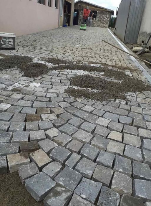 Piatră cubică Andezit, mă deplasez oriunde în Țară