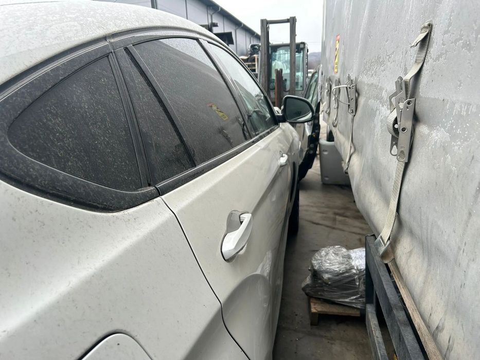 Galerie admisie BMW X6 F16 motor 3.0 d