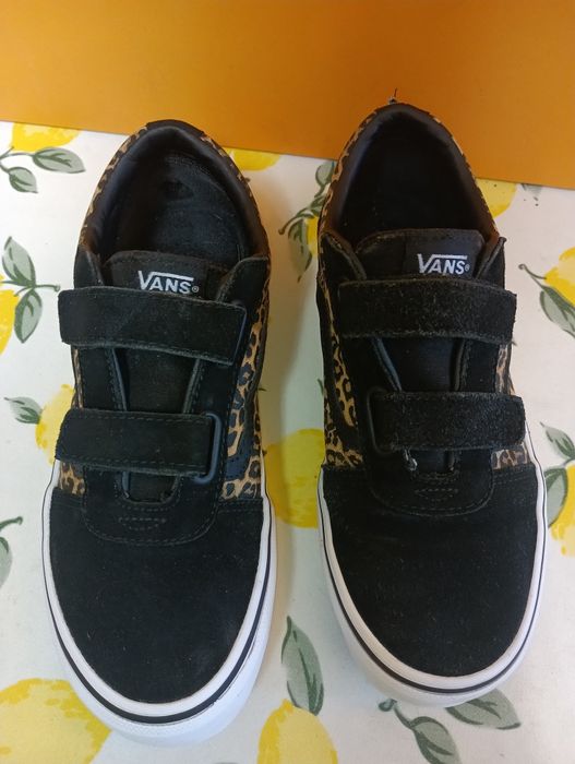 Vans N 37 кожени - 35 лв
