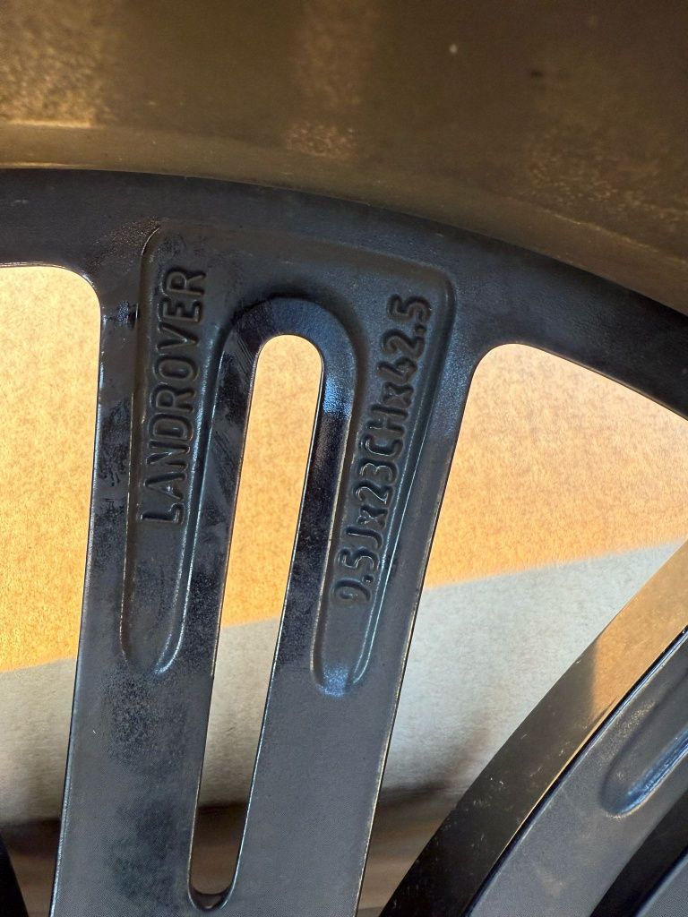 Jante Land Rover pe 23 originale 2 bucati