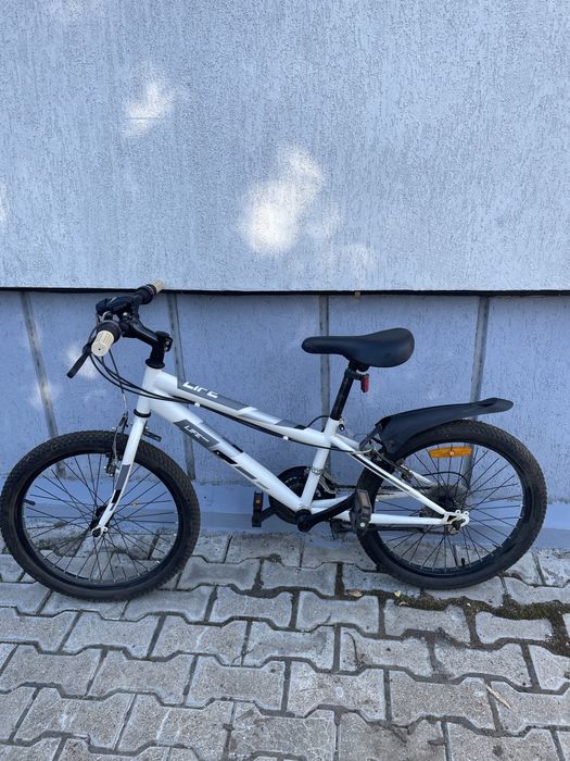 Bicicleta copii 7-10 ani