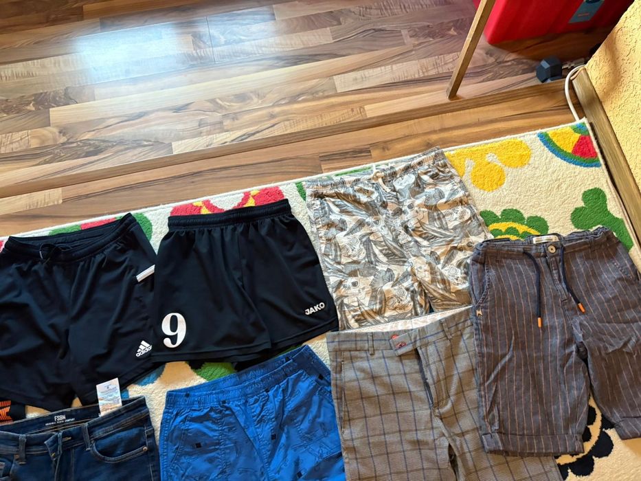 Pantaloni scurti vara