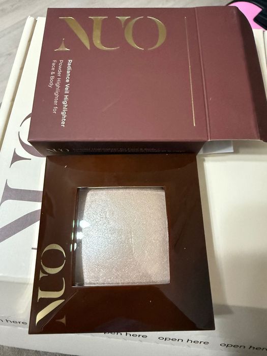 Iluminator pudra Nuoderm