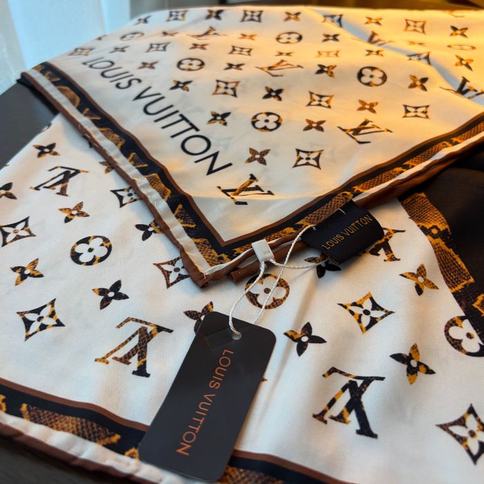 Несесери-Louis vuitton