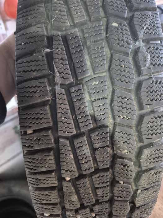 Vând cauciucuri iarna