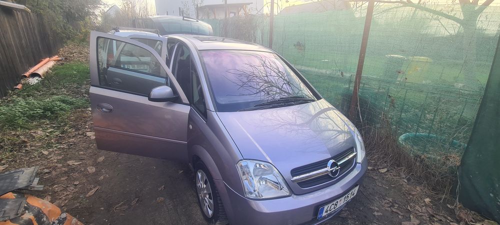 Vand opel meriva in stare buna