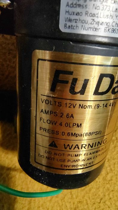 Диафрагмена помпа 12v