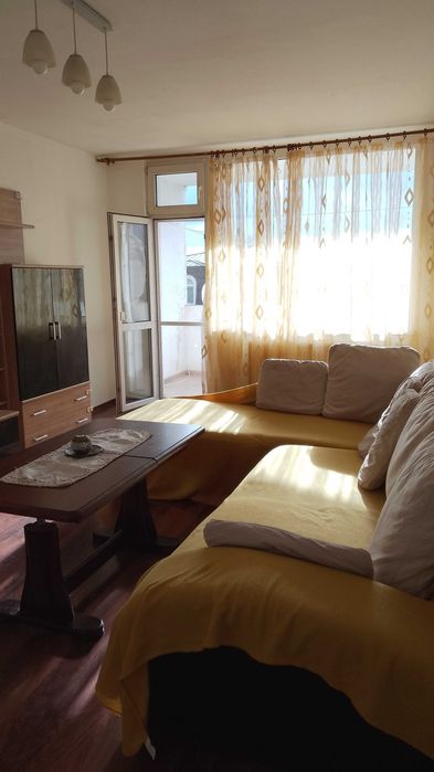 Голям двустаен апартамент 80кв.м. в кв. Обеля