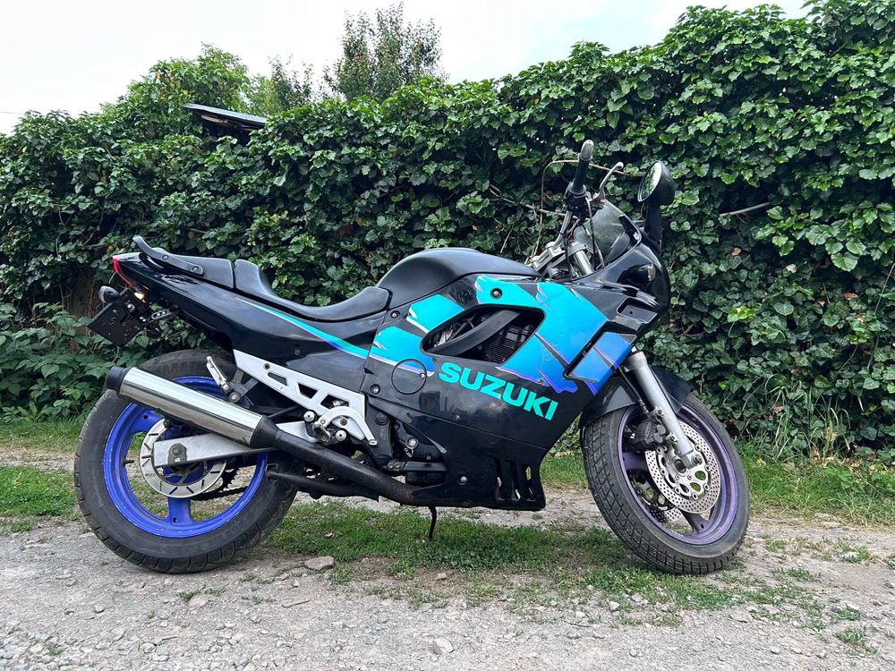 Suzuki GSX 600  cmc 1993