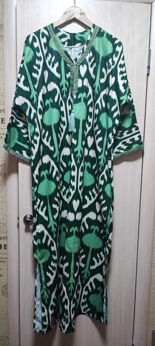 Продаю Узбекское Платье 52-54 Новое Зелёное Красивое