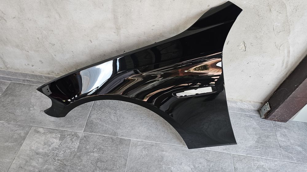 Aripa stanga fata originala bmw seria 5 f10 f11