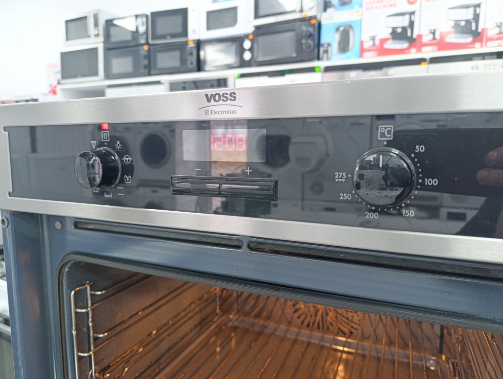Фурна за вграждане Electrolux Voss