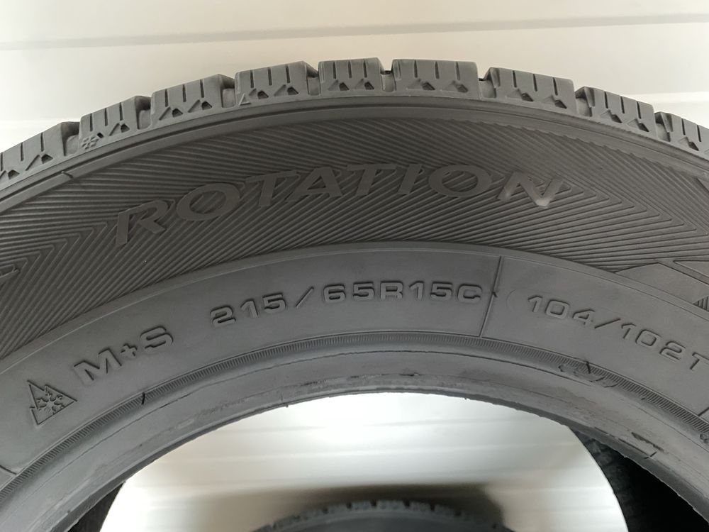 4бр зимни  гуми 215/65/15C/Goodyear ultra grip/dot2417/7мм грайпфер/