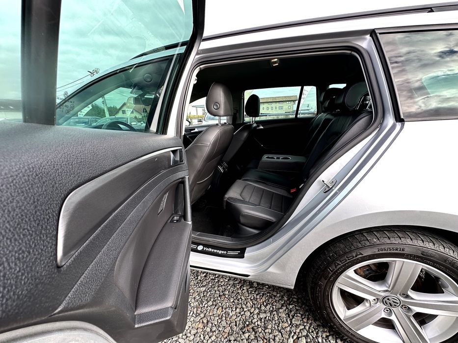 Golf 7 1,6 TDI 105 Cp An 2014 R-Line Xenon Navigație Climatronic