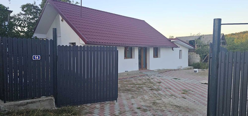 Casă de vânzare în Valeni  Secuieni – Fără comision pentru cumpărător