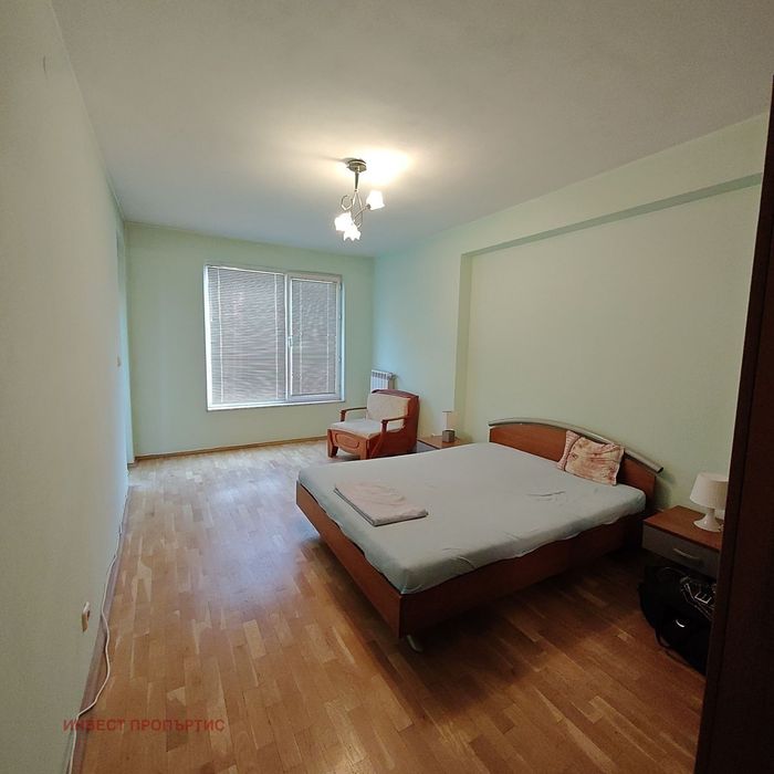 Дава се под наем Тристаен апартамент в София, Оборище - 125 кв.м за 750 € - Снимка #1