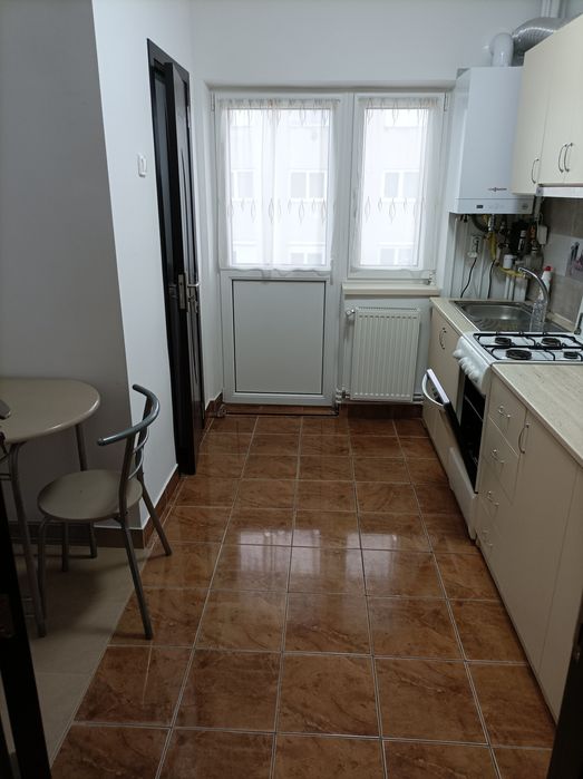 Apartament cu 2 camere de inchiriat