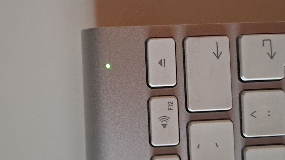 Tastatură și mouse Apple