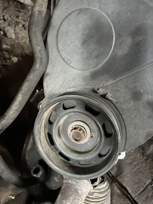 Останали части от двигател skoda roomster 1.4 бенизн