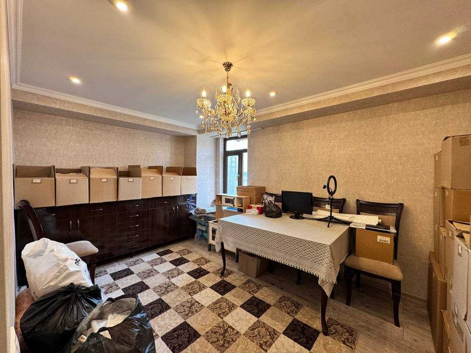 5-комнатная ул. Бабура (галерейный тип здания) ID: 4353