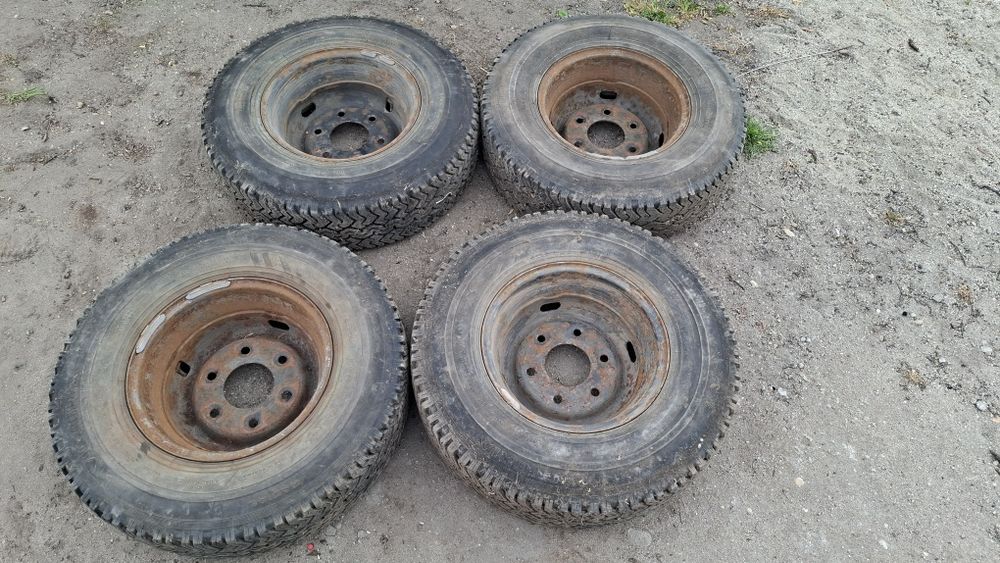 set 4 roti jante si cauciucuri R15, JR 78-15 LT M+S, 215R 15C 111L