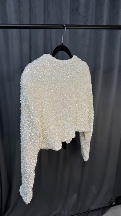 Трендовый жакет с пайетками