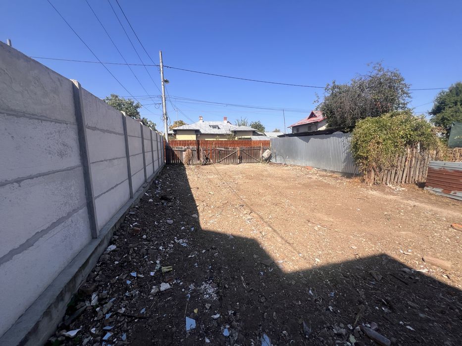 Închiriere teren intravilan 825 mp Ploiești