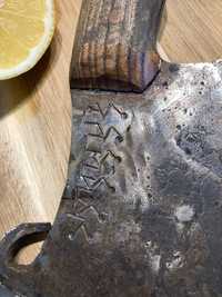 Satâr medieval din oțel