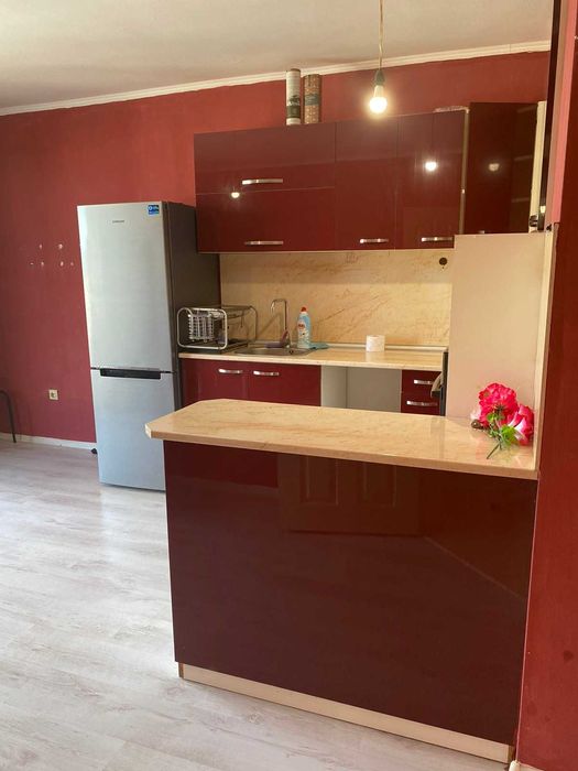 Продава се Тристаен апартамент в Велико Търново, Бузлуджа - 115 кв.м за 957 €/кв.м - Снимка #1