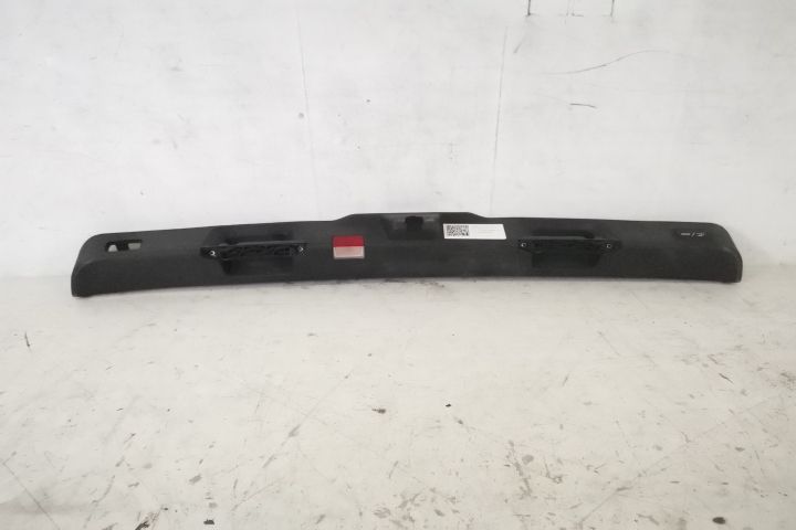 Вътрешен Орнамент за Отваряне на Заден Капак оригинален Мерцедес-Бенц