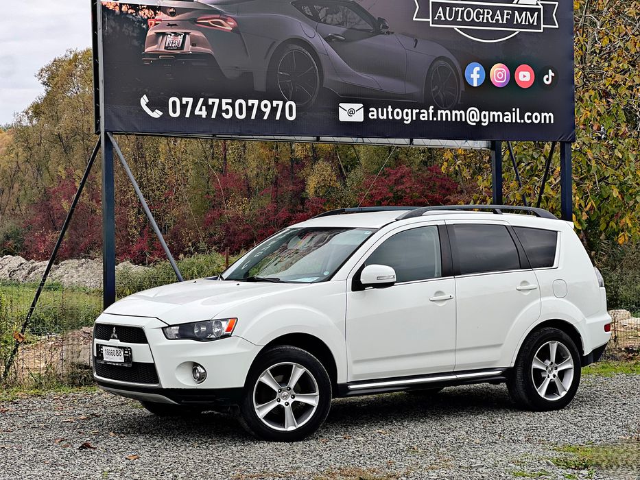 Mitsubishi Outlander / 2012 / 4x4 / 4WD
