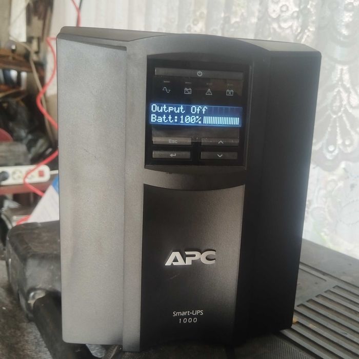 UPS APC Smart 1000