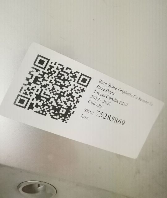 Оригинална задна броня със сензори в добро състояние Тойота Корола / T