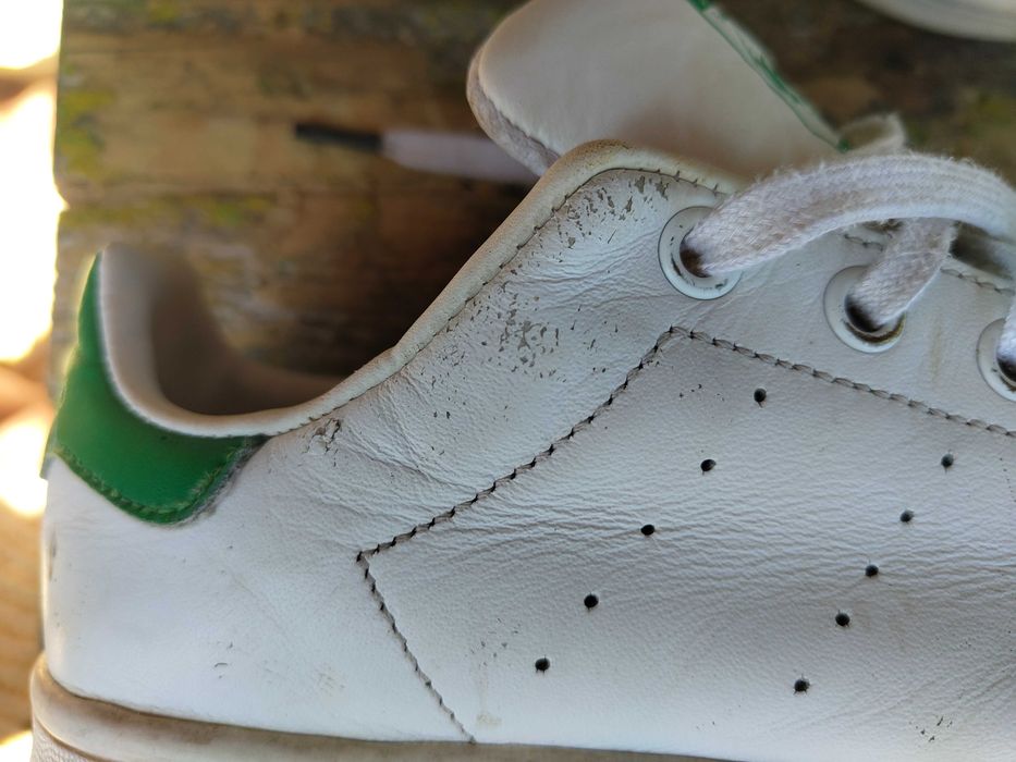 Stan Smith ветерани, номер EU 34 — малки стъпки, голям характер