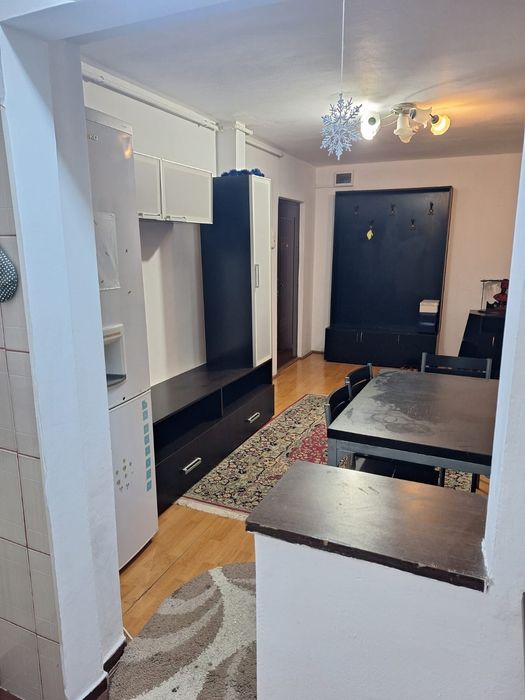 Închiriere apartament 2 camere etaj 1