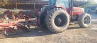 Traktor magnum8940