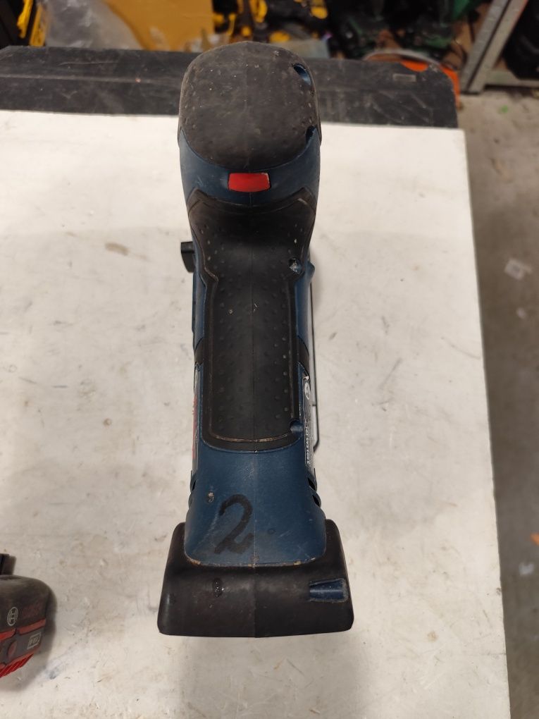Акумулаторен прободен трион зеге Бош Bosch GST 18V-Li S + 3Ah