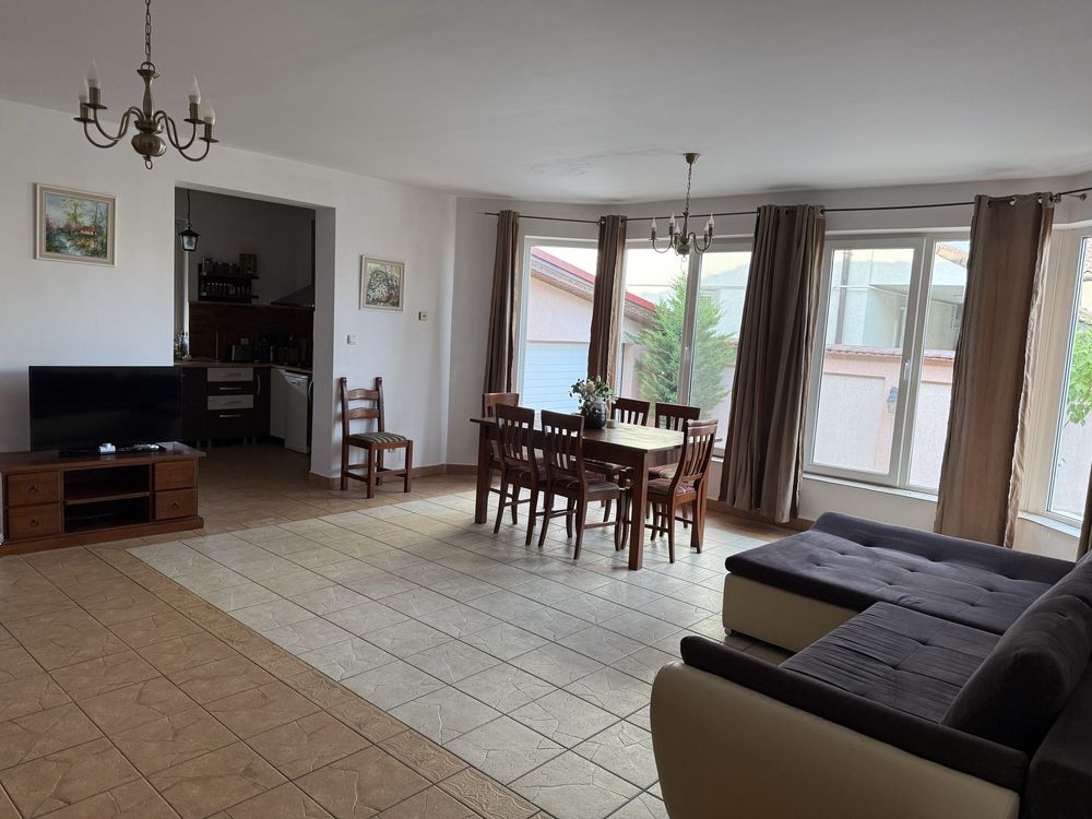 Casa de inchiriat