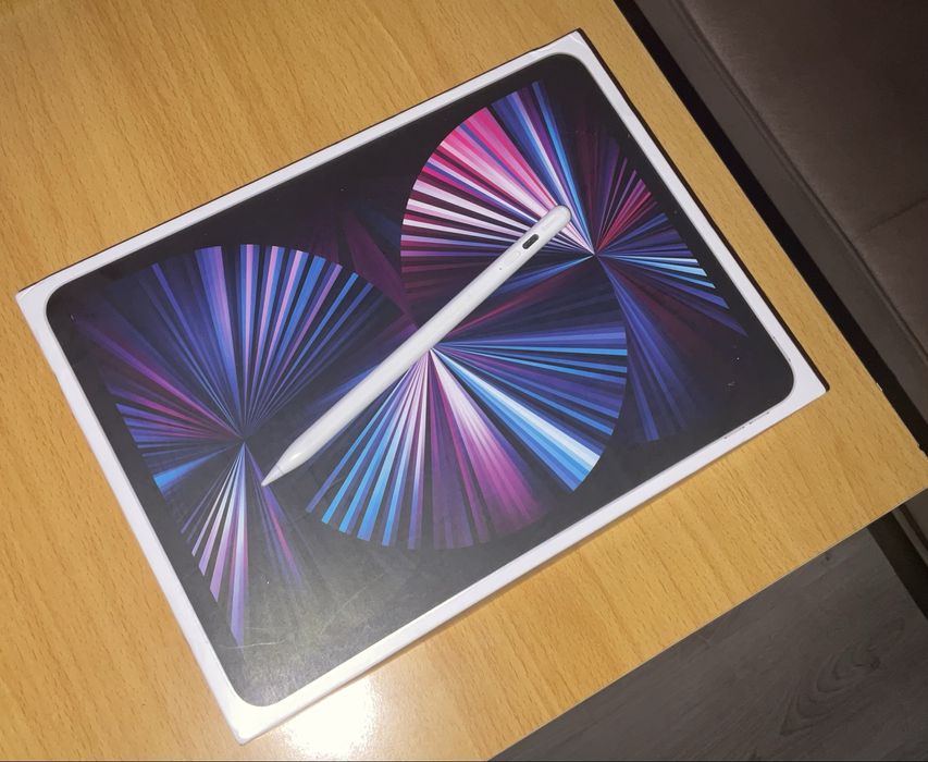 Vand iPad Pro 11” generatia a 3 a 256gb WiFi + Cellular