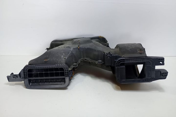 Carcasa  aeroterma W964170V Nissan Primastar  seria