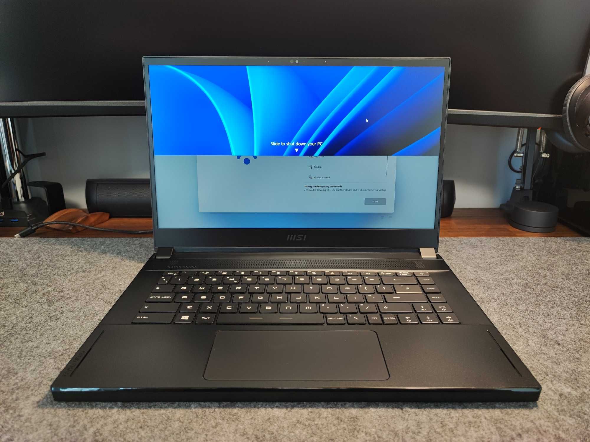 Лаптоп MSI GS66 Stealth