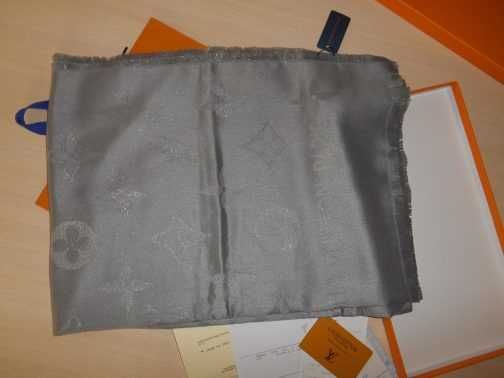Eșarfă pentru femei Louis Vuitton 043