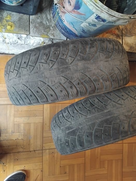 Продам шины комплект